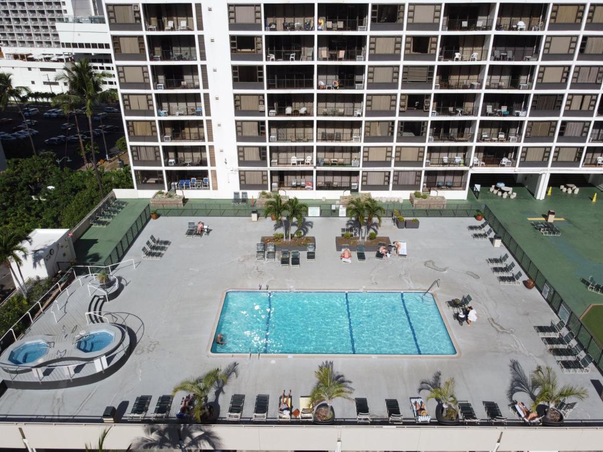 Beautiful 1Br, Steps To Waikiki Beach And Parking 檀香山 外观 照片