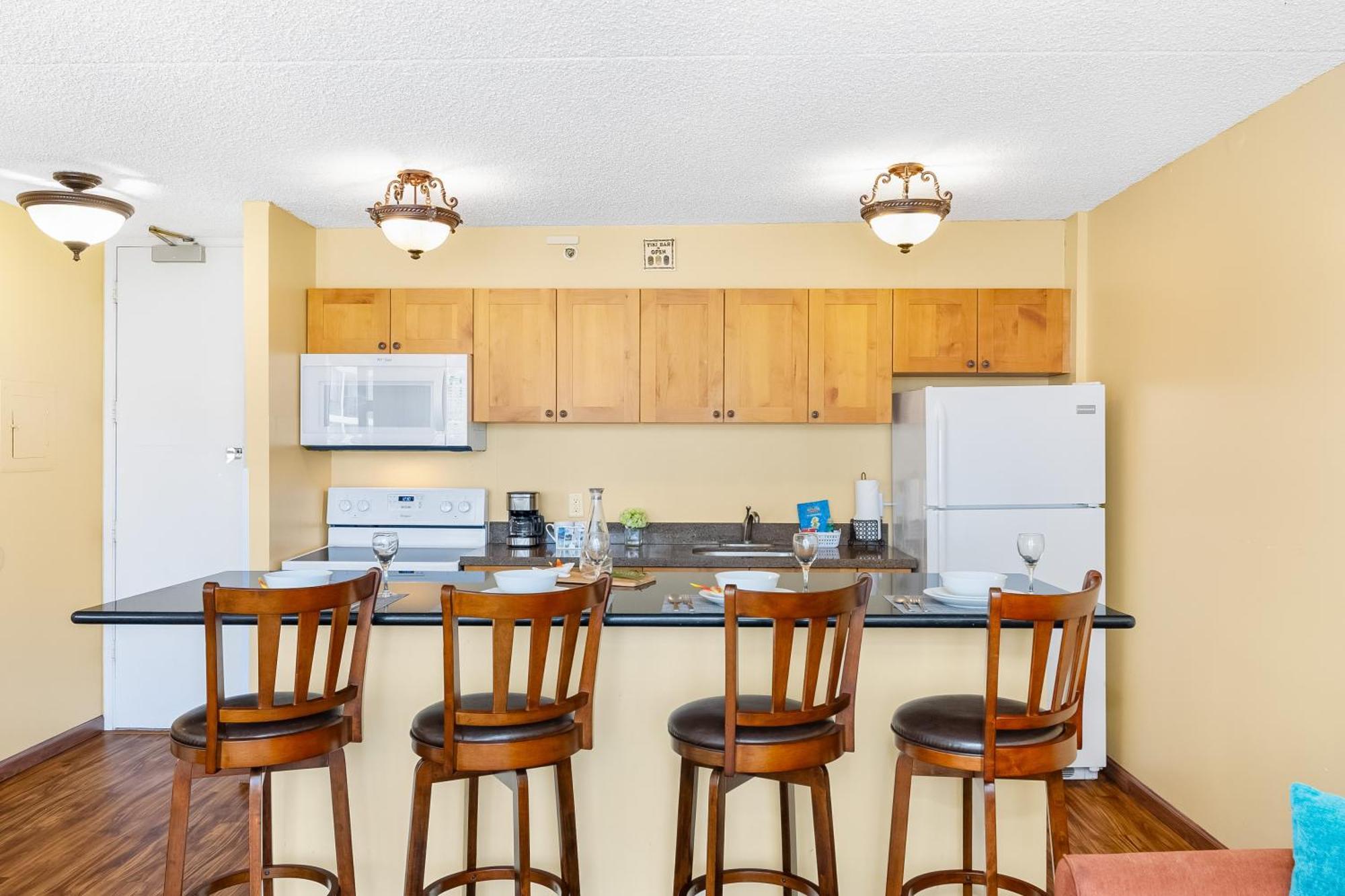 Beautiful 1Br, Steps To Waikiki Beach And Parking 檀香山 外观 照片