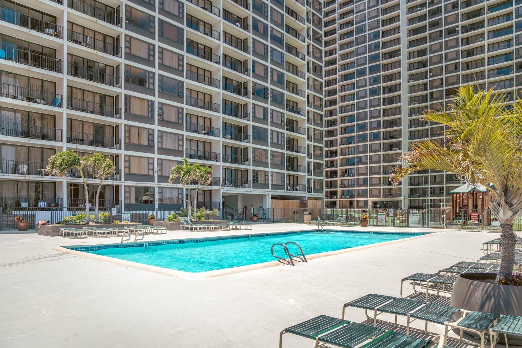 Beautiful 1Br, Steps To Waikiki Beach And Parking 檀香山 外观 照片