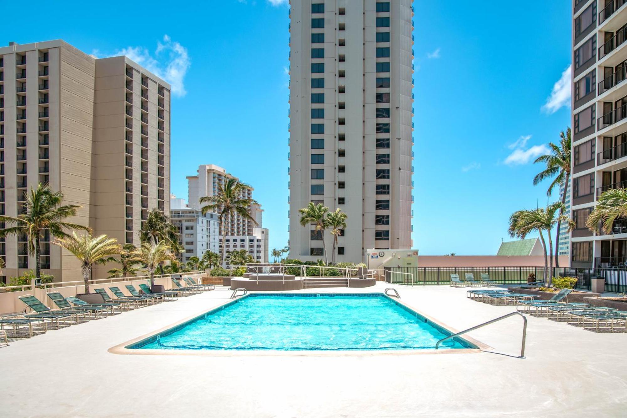 Beautiful 1Br, Steps To Waikiki Beach And Parking 檀香山 外观 照片